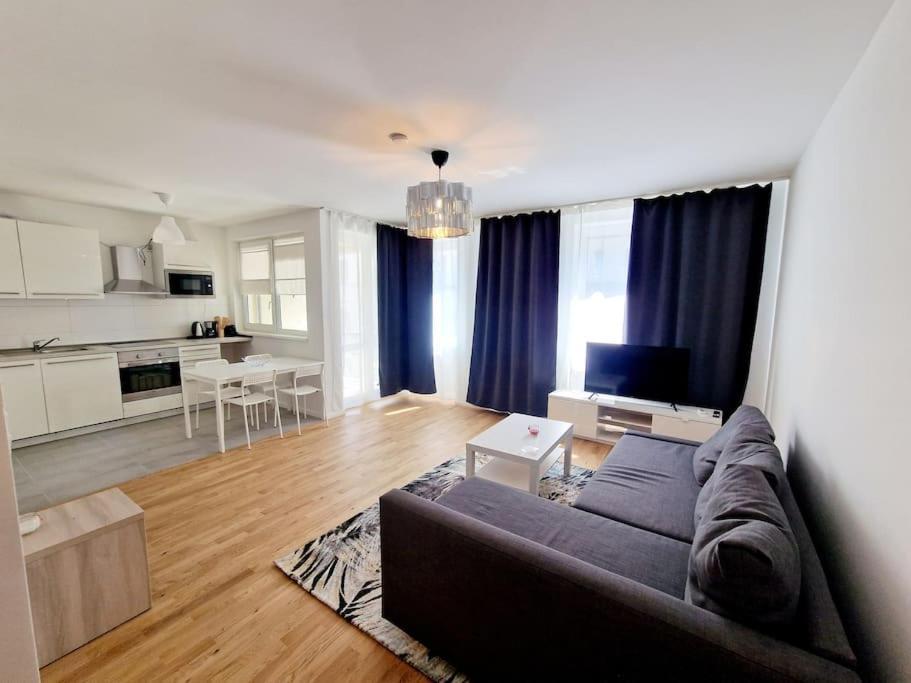 Luxurious Studio In The Heart Of 21 Berlijn